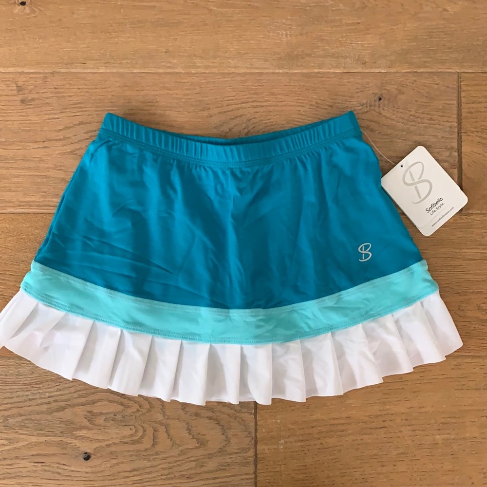NWT Sofibella Jr. Tennis Skirt in turquoise and white
